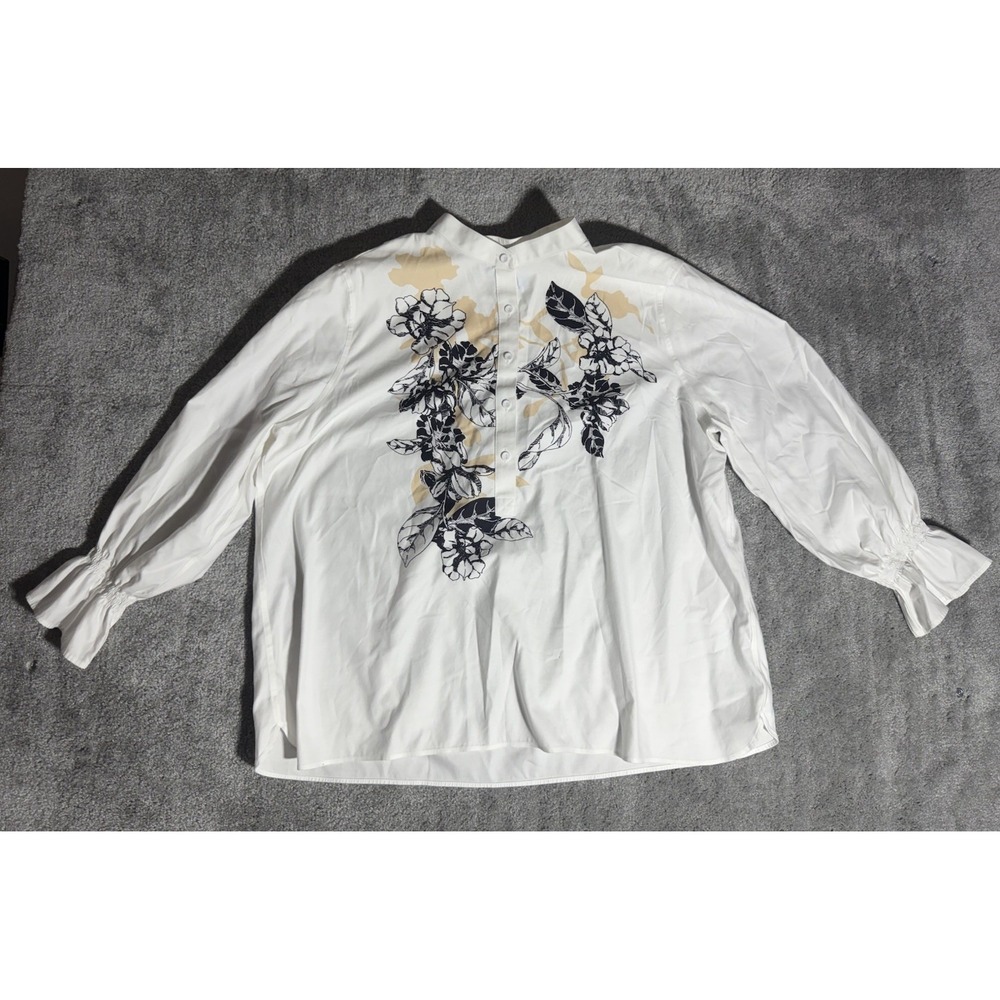 Chicos‎ 3.5 White Blouse With Puff Sleeves Floral Design